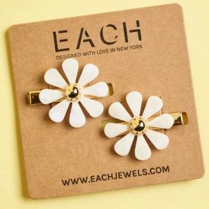 Each Jewels Flower Barrette Hair Clips